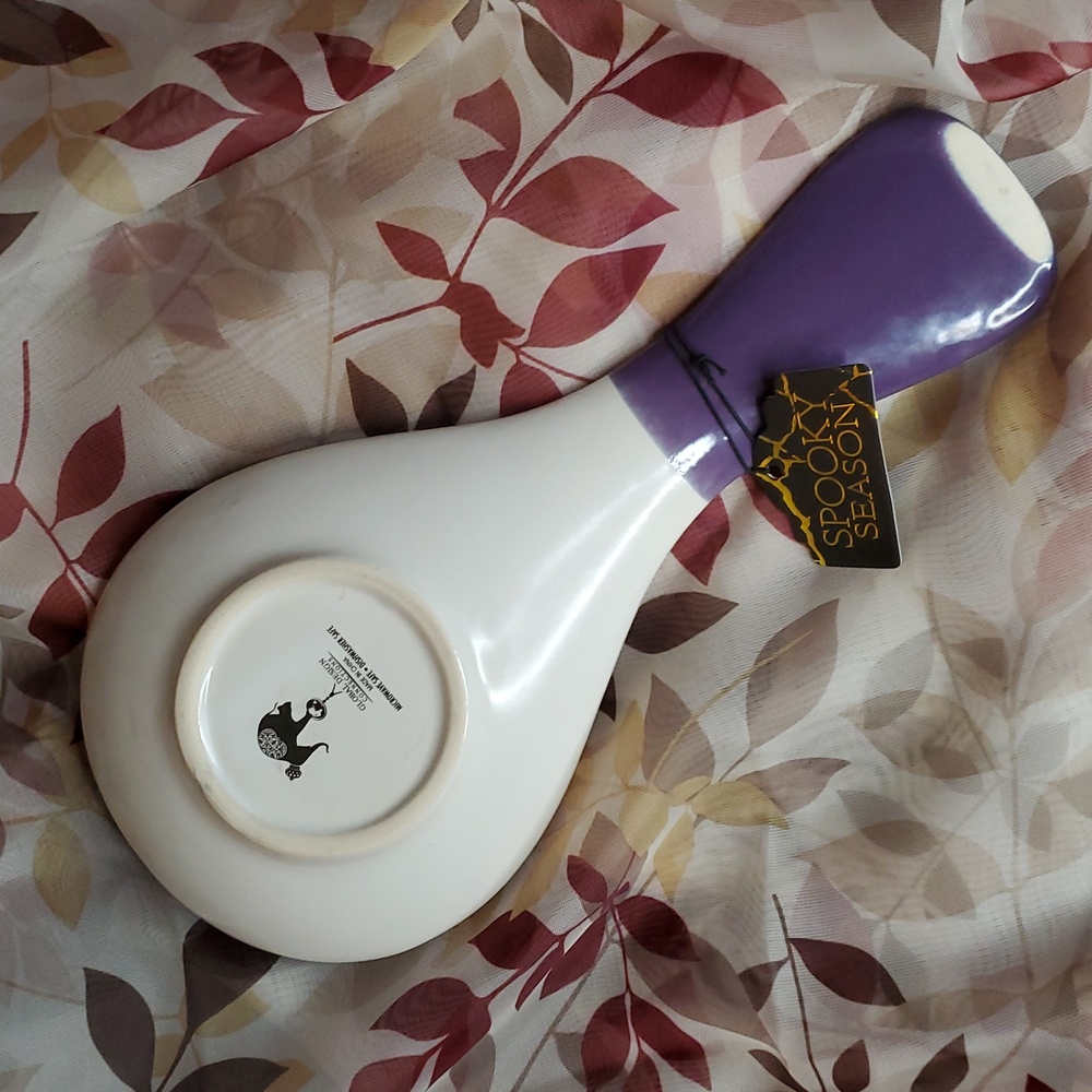 Hocus Pocus Spoon Rest - Picture 4 of 5